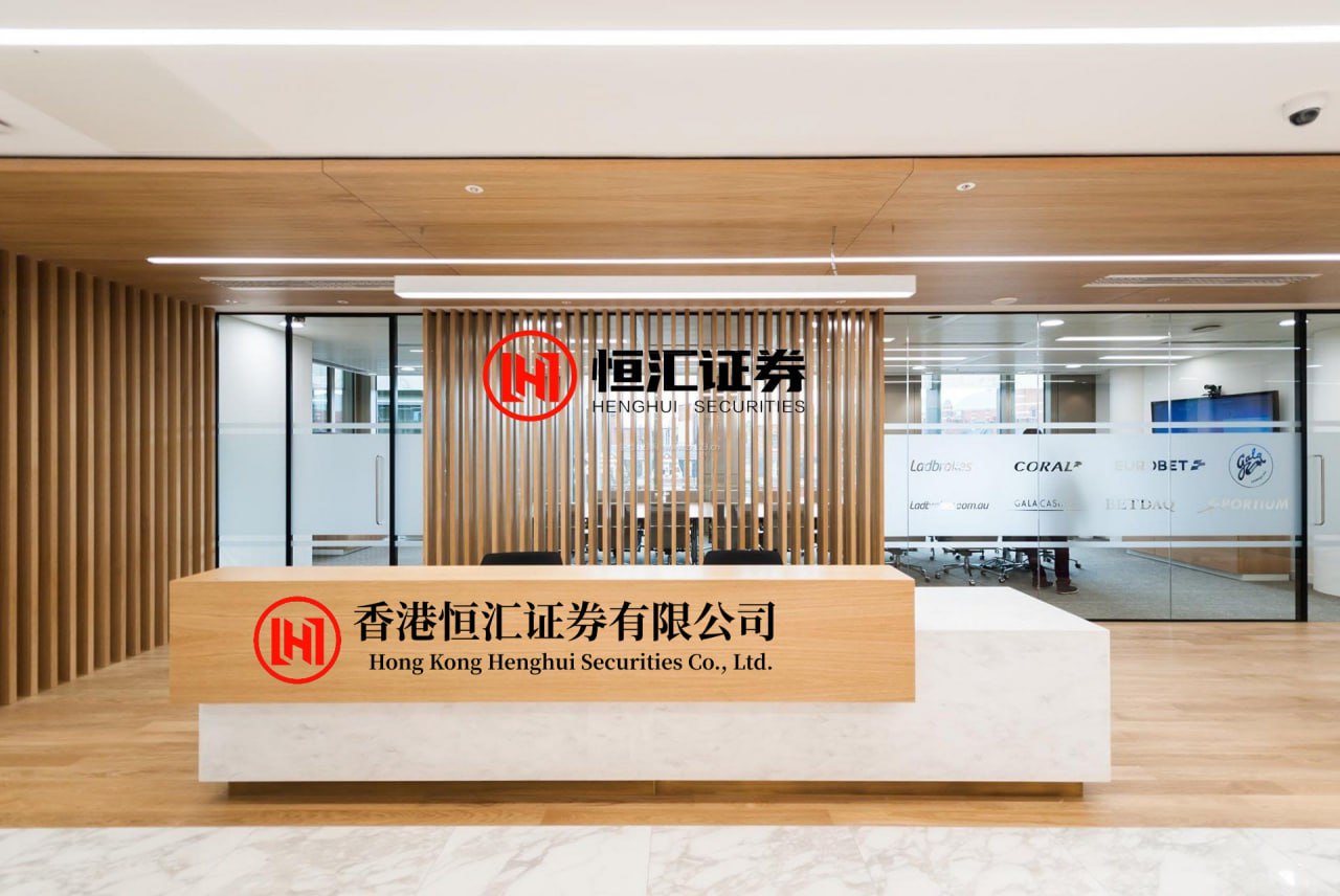 宏大速配APP下载 乌克兰首都基辅遭空袭致27死91伤，泽连斯基紧急中断出访返回基辅